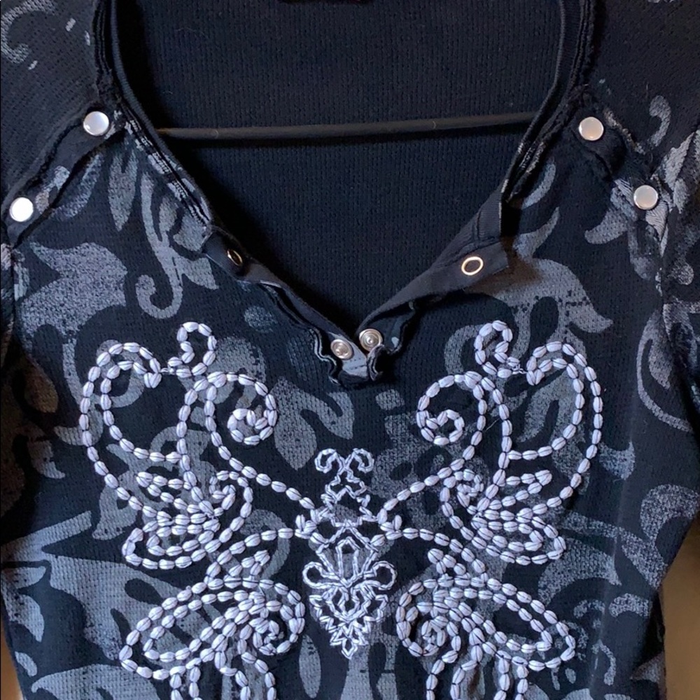 Shirt - Picture 3 of 3
